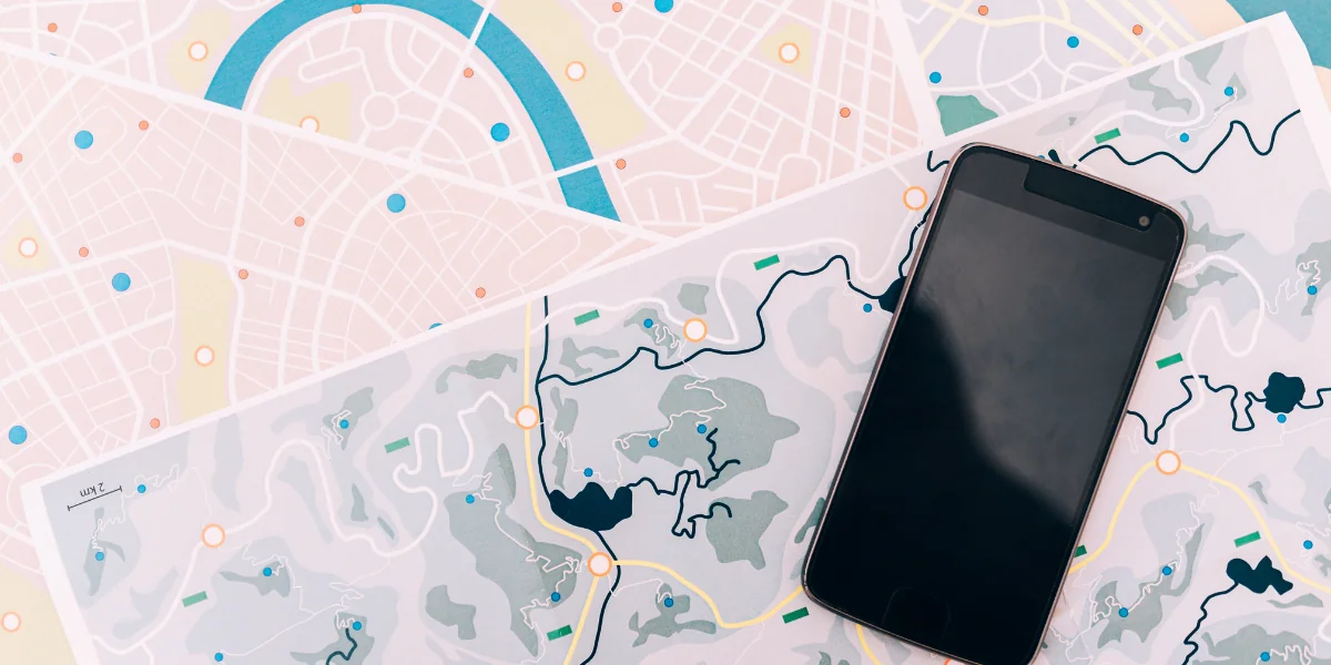 Tudo o que você precisa saber sobre rastreadores veiculares no celular