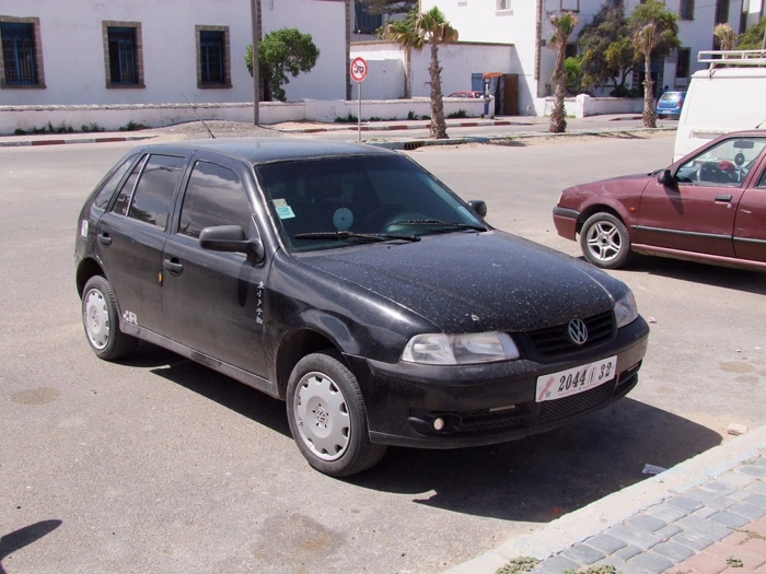 VW Gol preto. Falando sobre o seguro para carros antigos itaú.