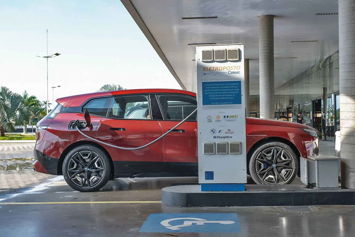 Seguro de carro elétrico é mais caro? Saiba agora!