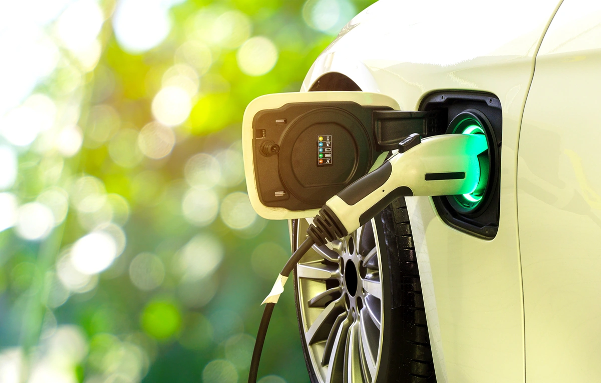Seguro de carro elétrico: valores, o que cobre e onde fazer