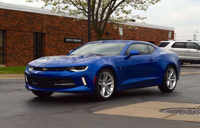 camaro azul